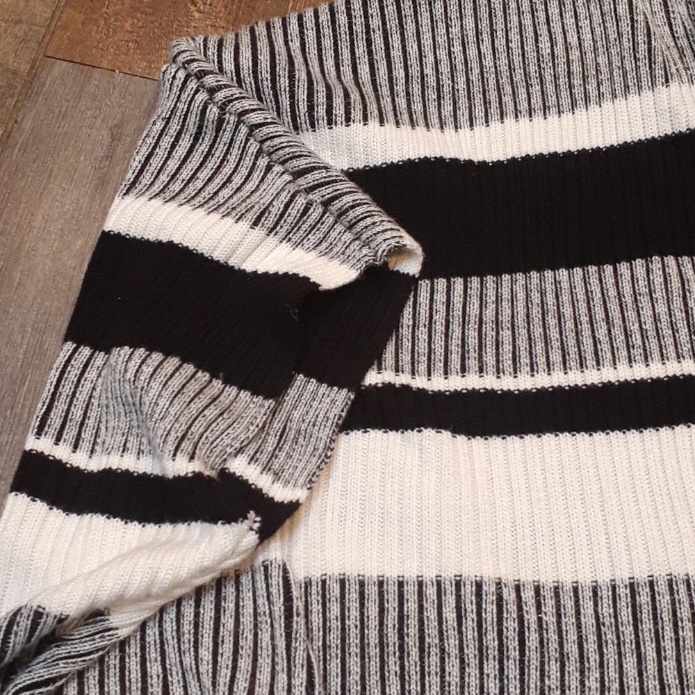 Gorgeous sweater H&M - Picture 3 of 9